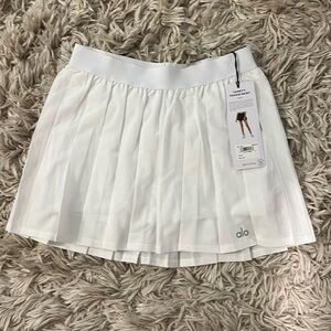 NWT Alo Varsity Tennis Skirt - White, Pleated